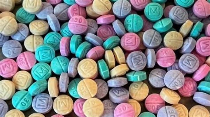 US warns about fake, dangerous pills being sold in Mexico